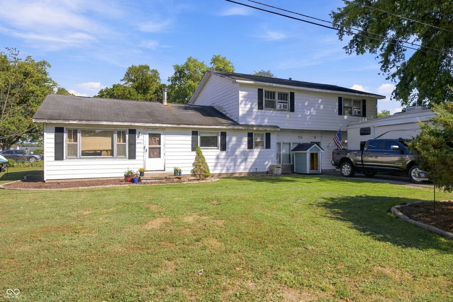 Property photo for 4401 Weekly Drive, Columbus, IN