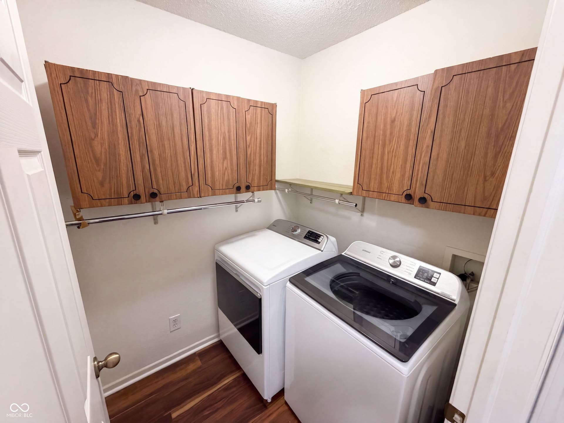 14301 Weeping Cherry Drive, Fishers, IN 46038 14301 Weeping Cherry Drive, Fishers, IN 46038
