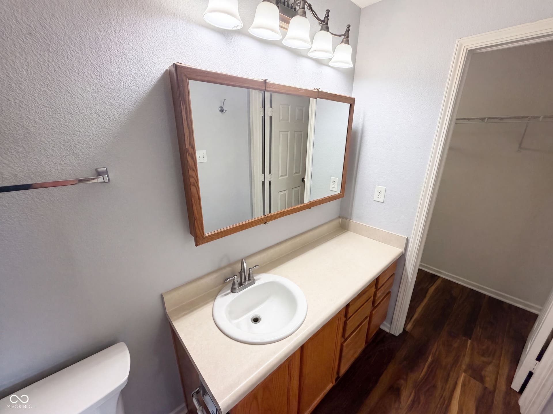 14301 Weeping Cherry Drive, Fishers, IN 46038 14301 Weeping Cherry Drive, Fishers, IN 46038
