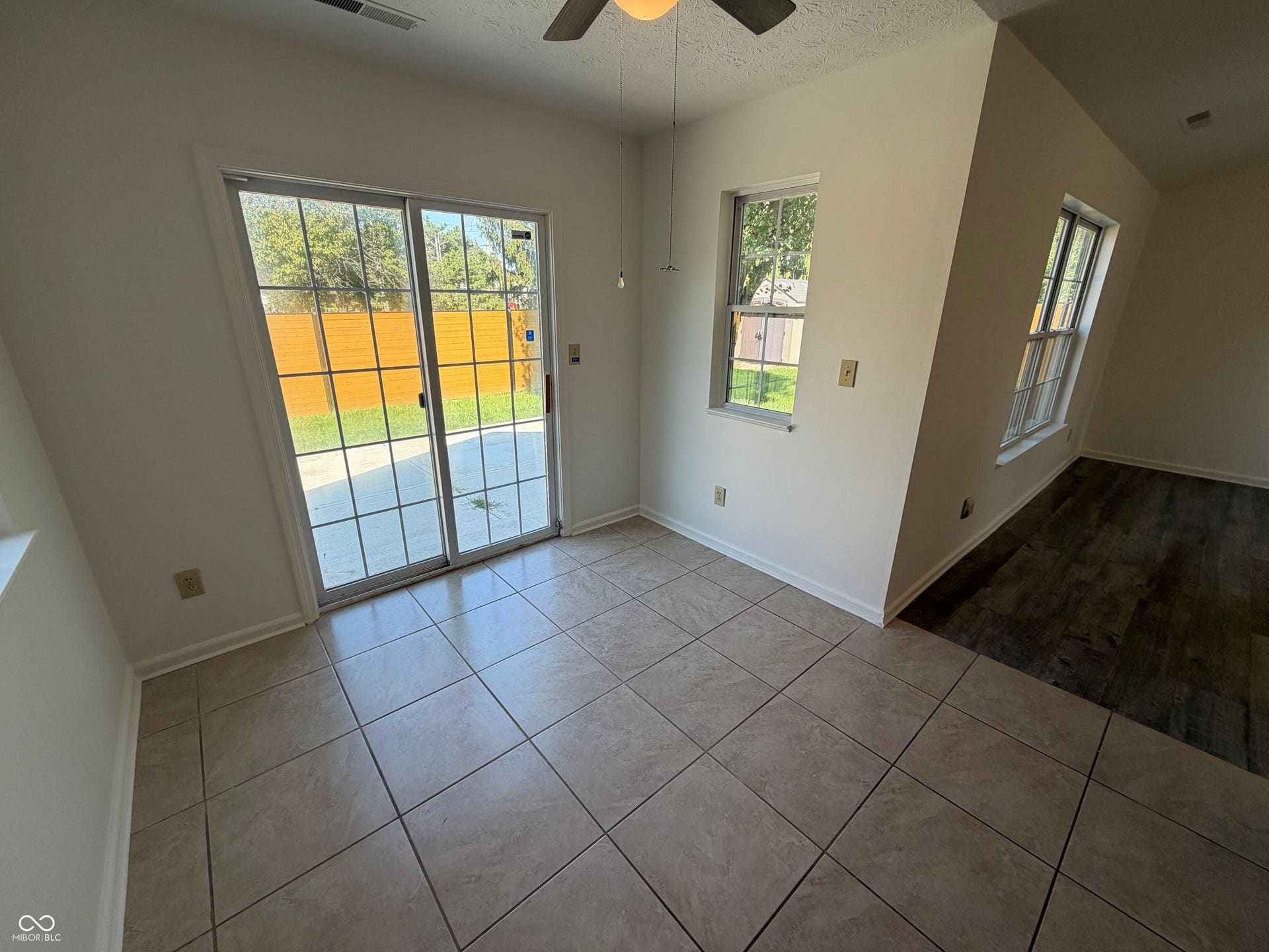 2018 Oakbrooke Court, Avon, IN 46123 2018 Oakbrooke Court, Avon, IN 46123