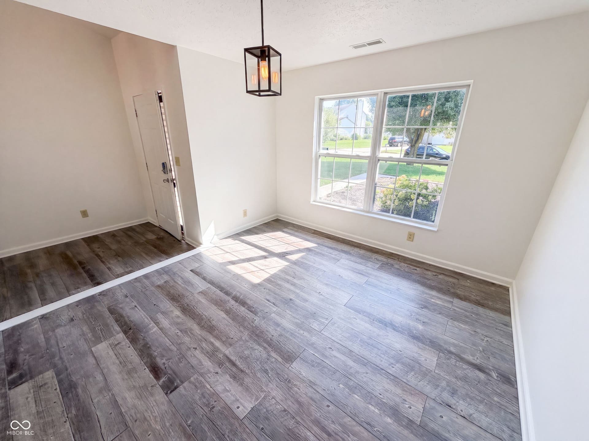 2018 Oakbrooke Court, Avon, IN 46123 2018 Oakbrooke Court, Avon, IN 46123