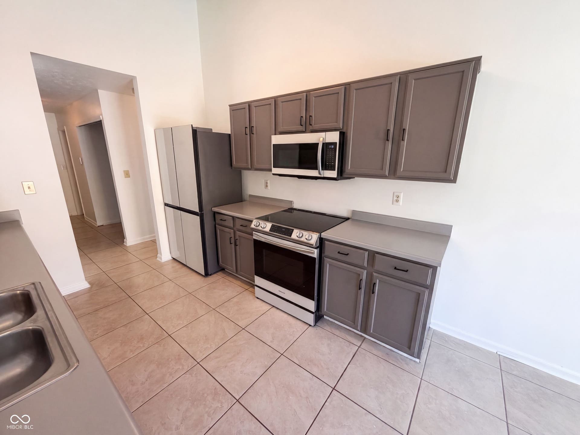 2018 Oakbrooke Court, Avon, IN 46123 2018 Oakbrooke Court, Avon, IN 46123