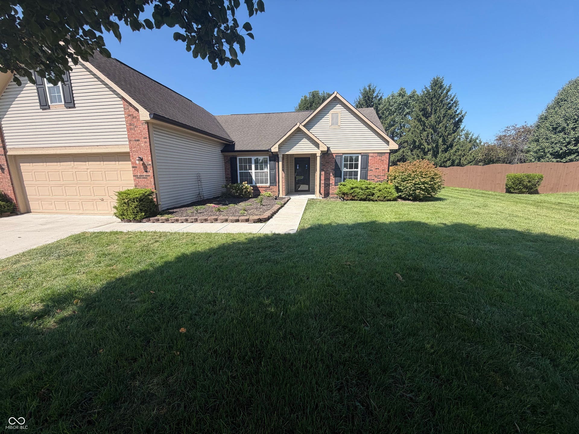 2018 Oakbrooke Court, Avon, IN 46123 2018 Oakbrooke Court, Avon, IN 46123