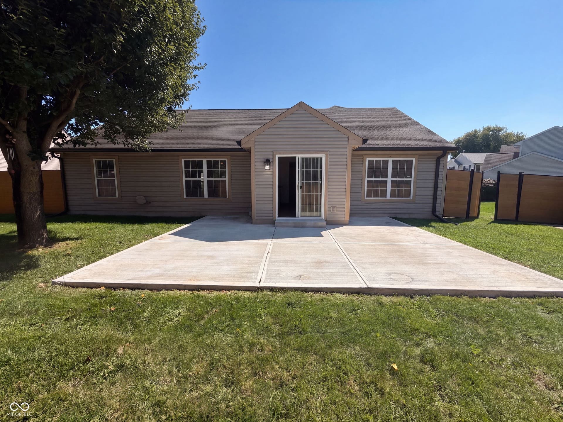 2018 Oakbrooke Court, Avon, IN 46123 2018 Oakbrooke Court, Avon, IN 46123