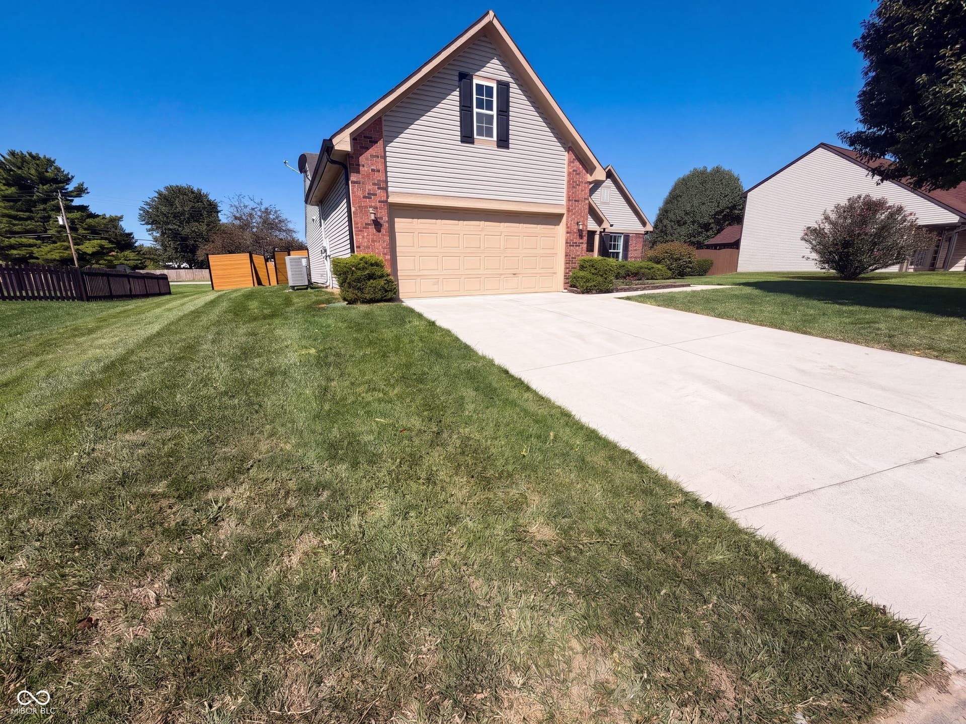 2018 Oakbrooke Court, Avon, IN 46123 2018 Oakbrooke Court, Avon, IN 46123