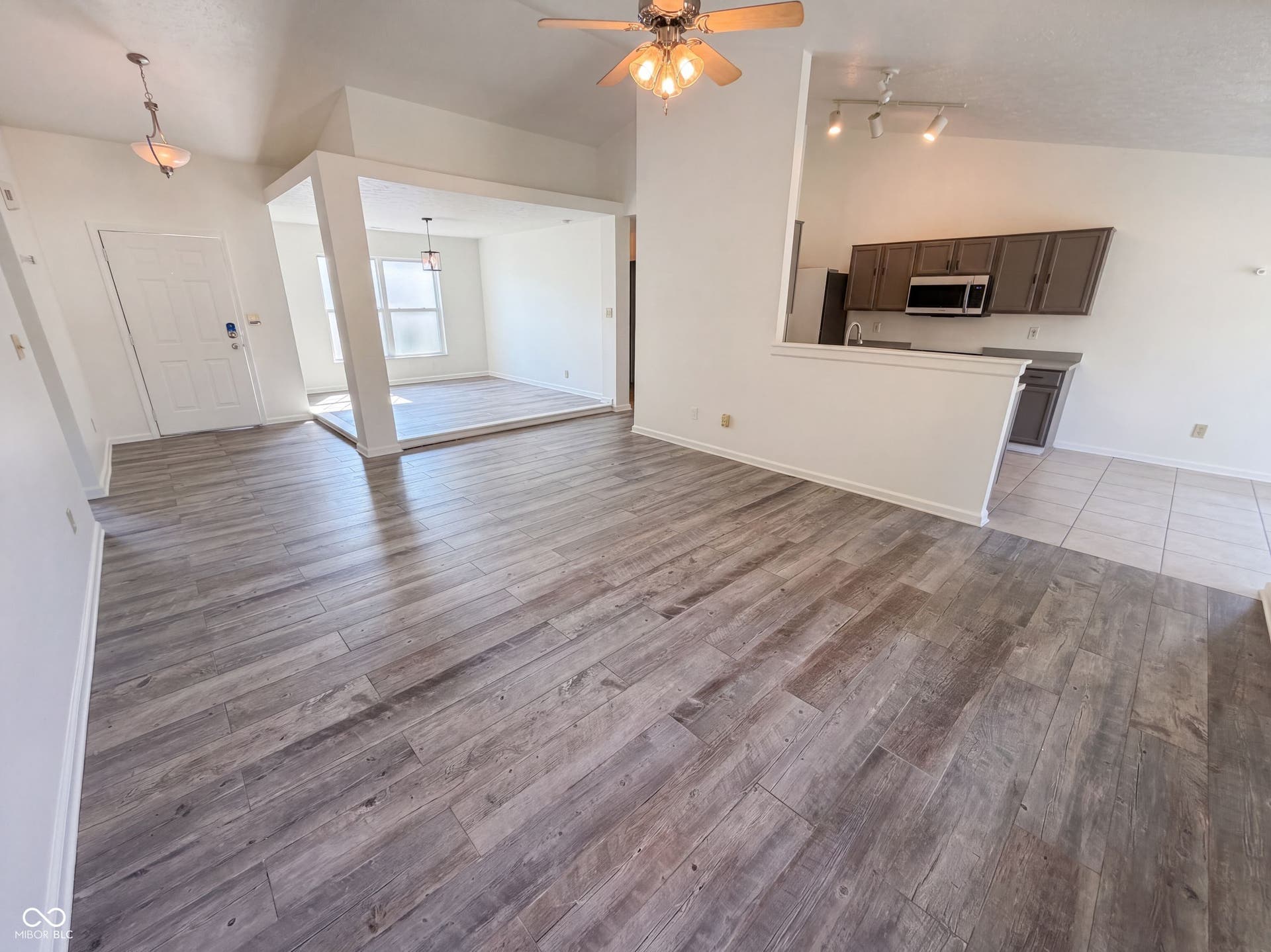 2018 Oakbrooke Court, Avon, IN 46123 2018 Oakbrooke Court, Avon, IN 46123