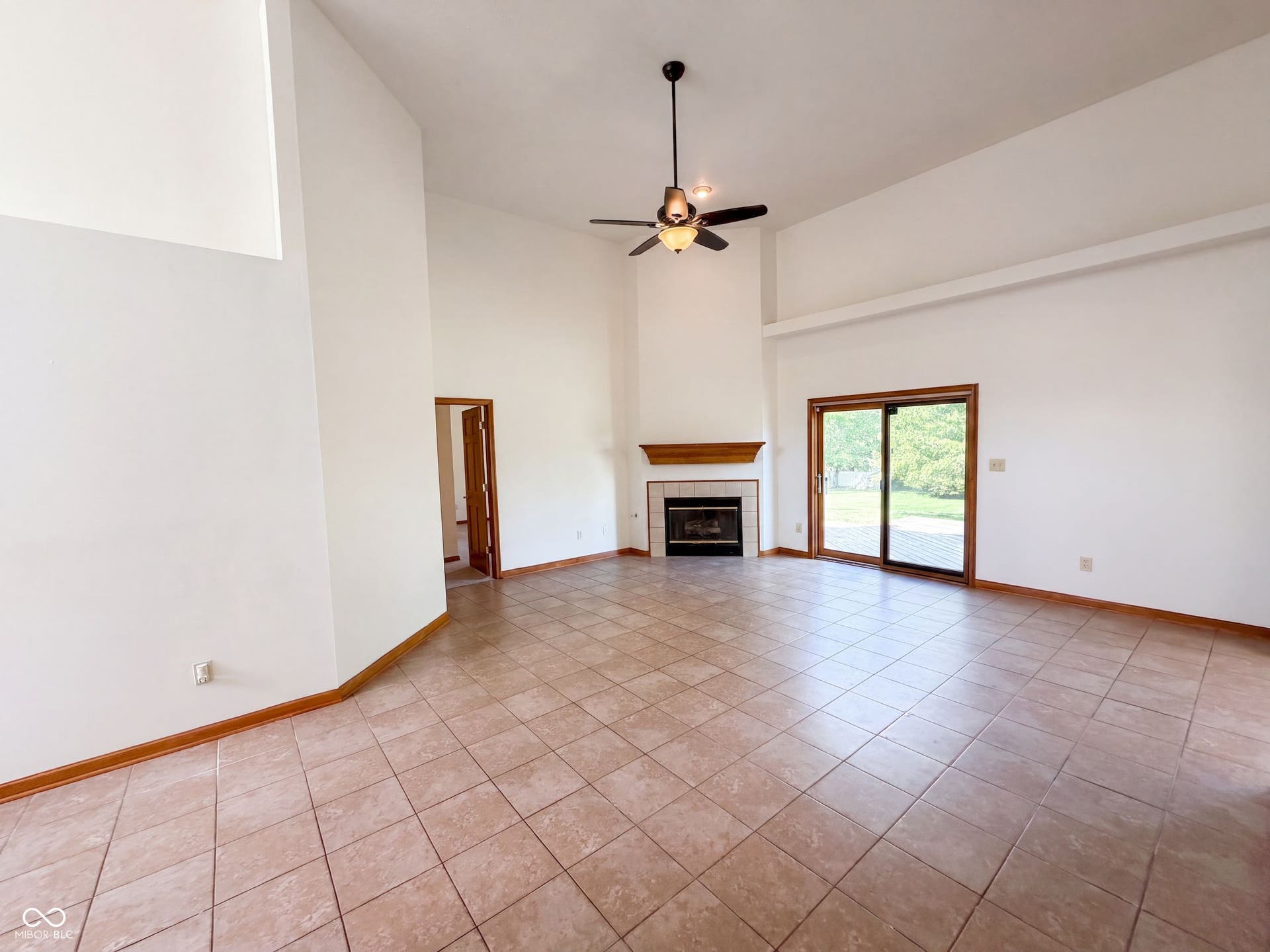 10048 Ironway Drive, Indianapolis, IN 46239