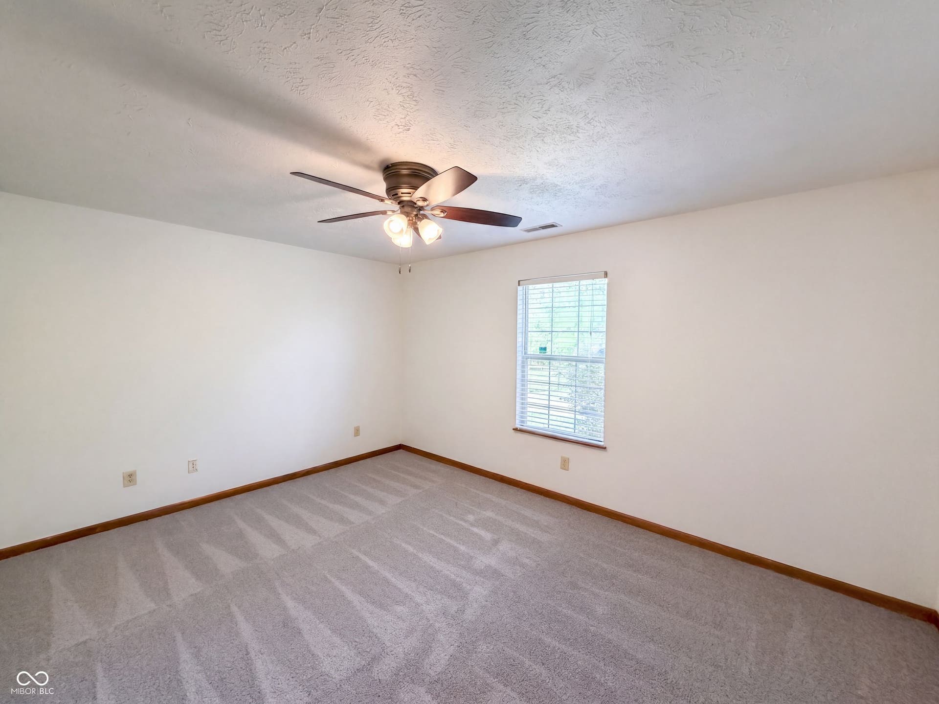10048 Ironway Drive, Indianapolis, IN 46239