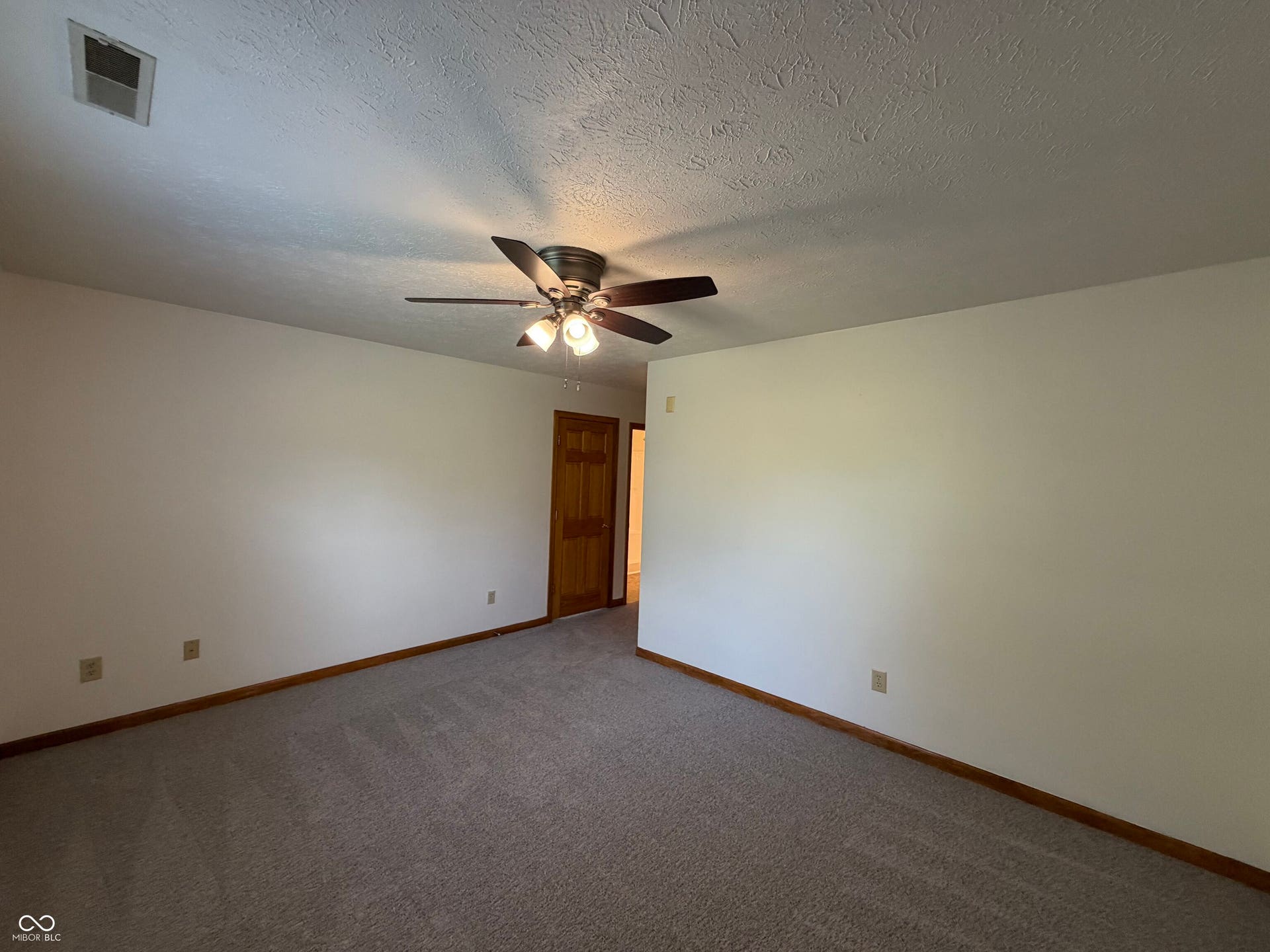 10048 Ironway Drive, Indianapolis, IN 46239
