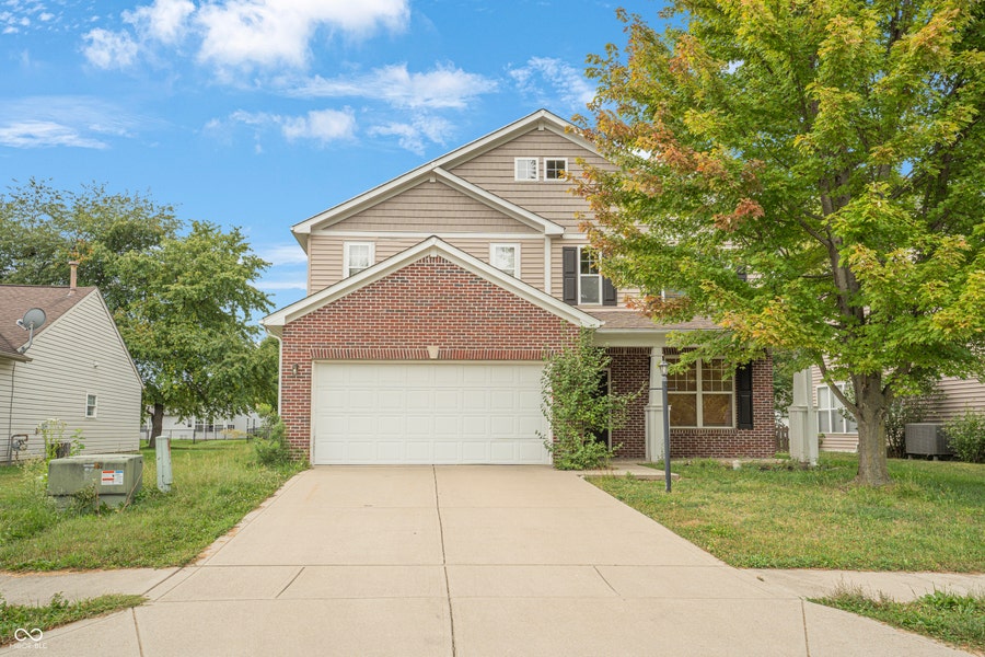 Property photo for 272 Brookview Drive, Brownsburg, IN