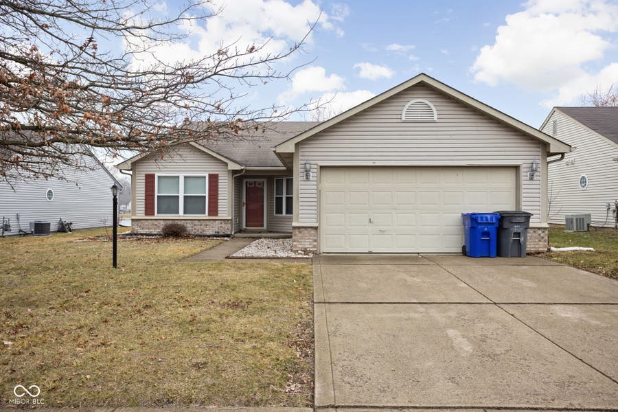 Property photo for 4011 Highland Springs Drive, Kokomo, IN