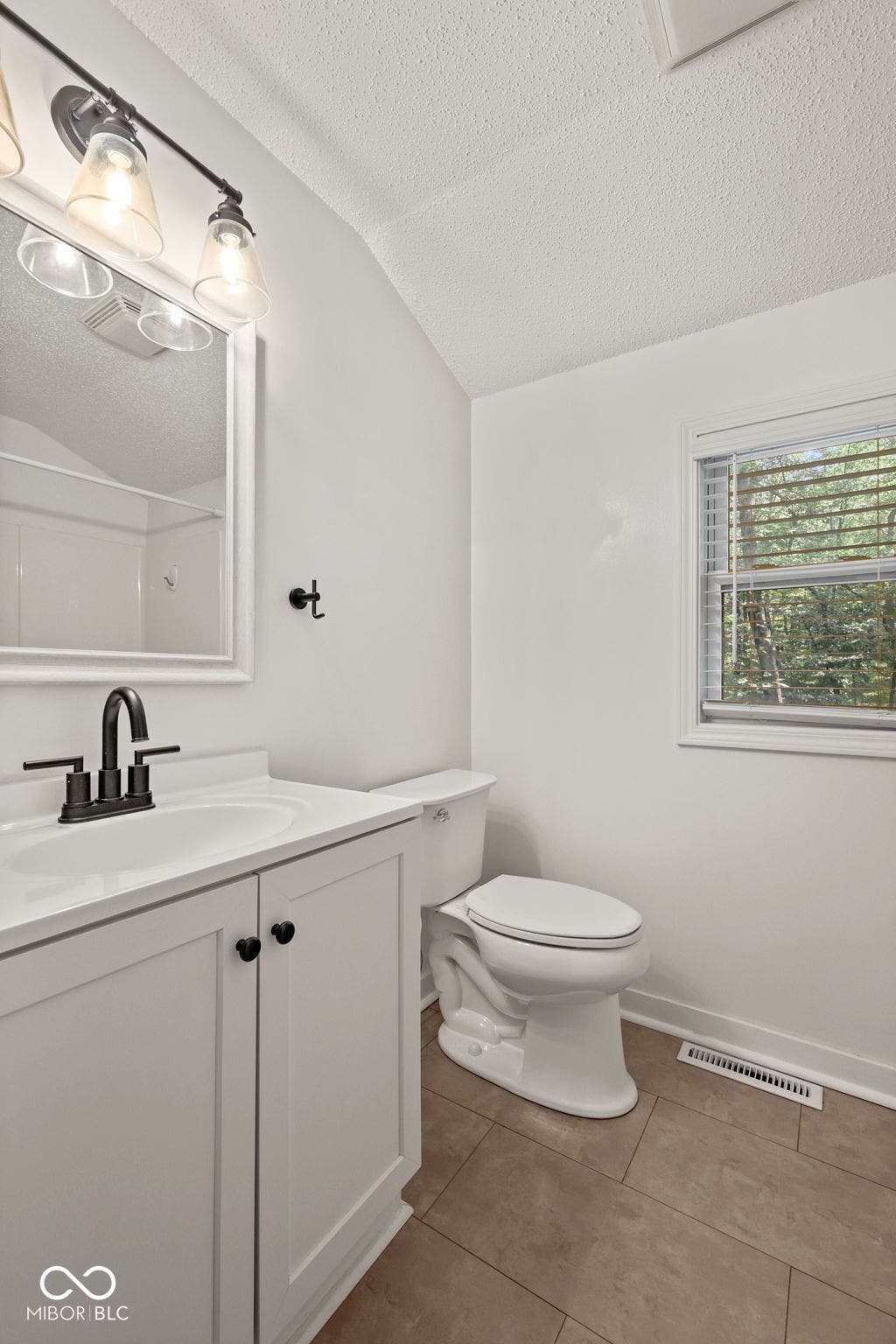 7220 Studevent Road, Nashville, IN 47448