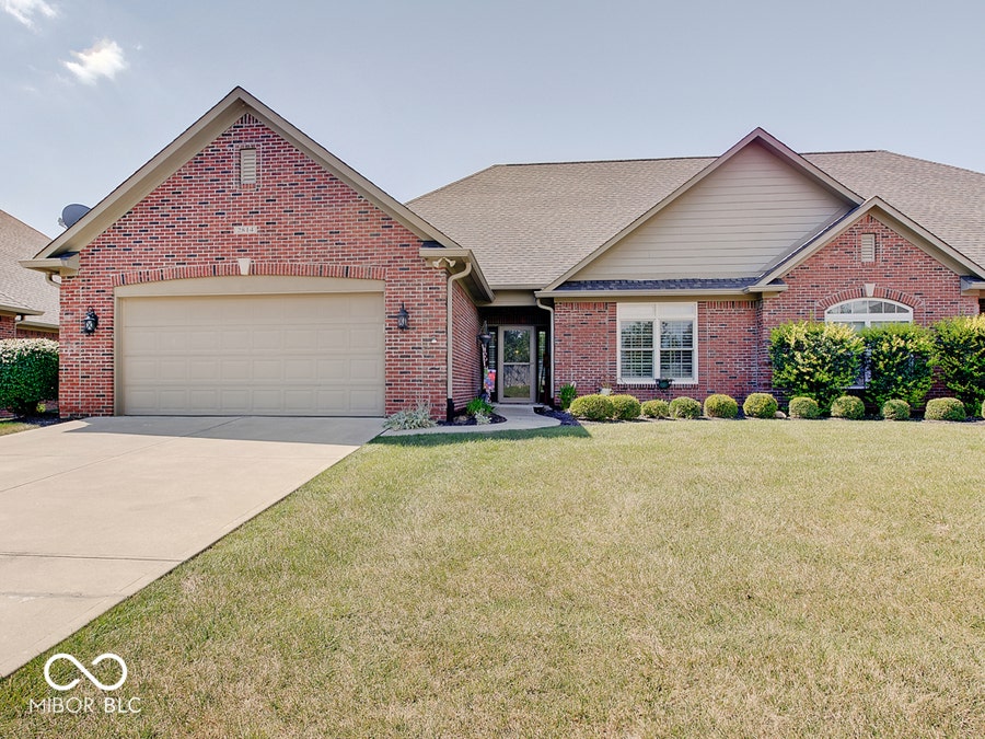 Property photo for 2814 Stones Bay Drive, Greenwood, IN
