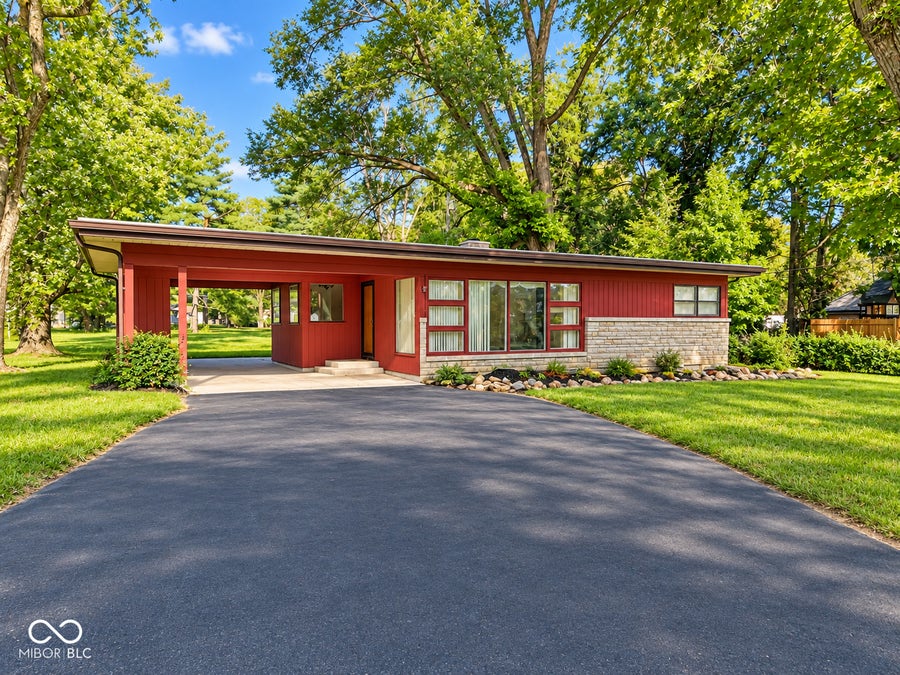 Property photo for 930 Eustis Drive, Indianapolis, IN