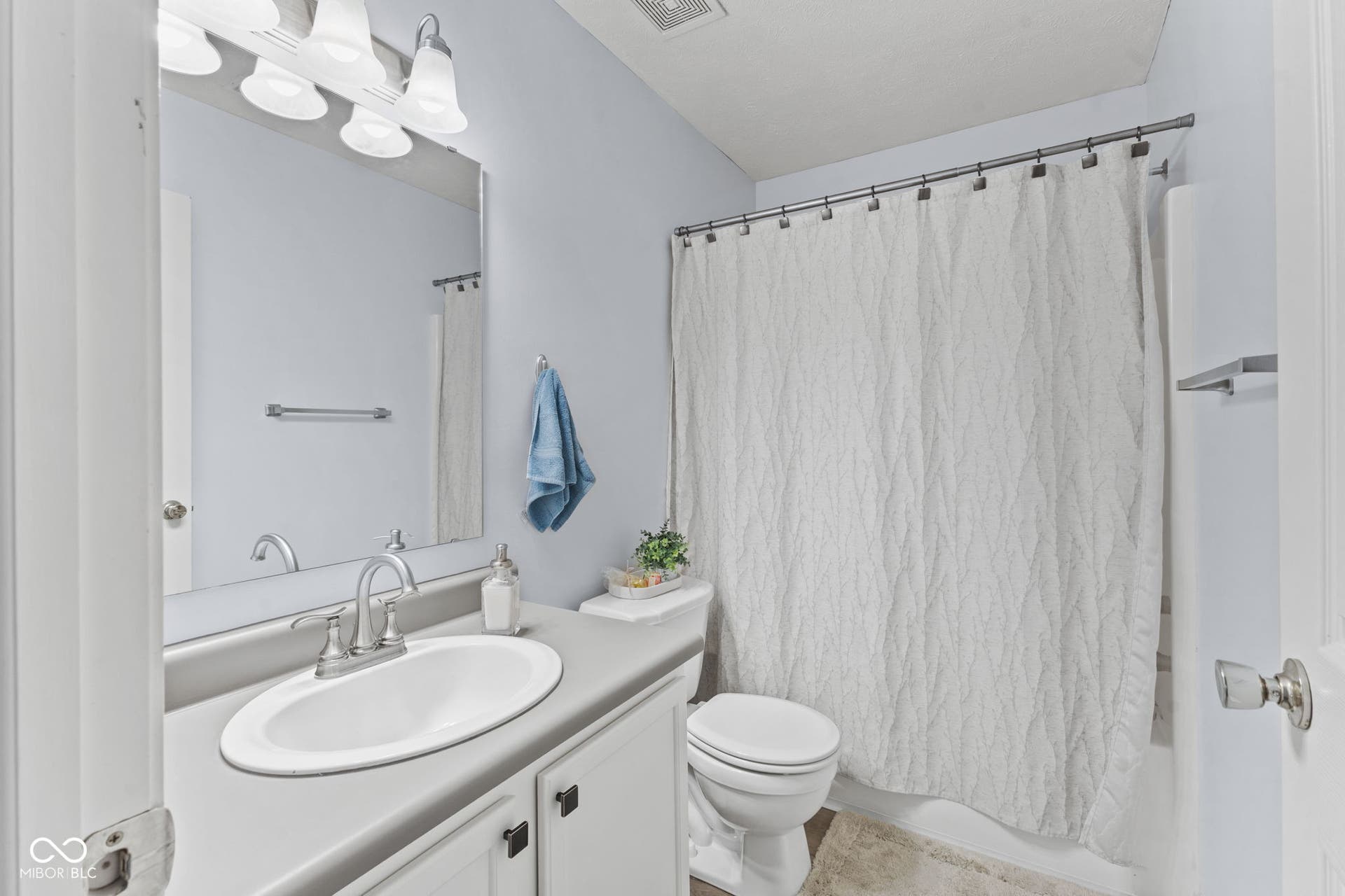 3020 Shadow Lake Drive, Indianapolis, IN 46217