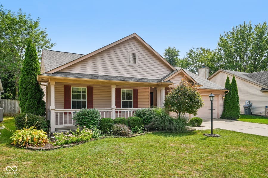 Property photo for 19576 Jena Drive, Noblesville, IN