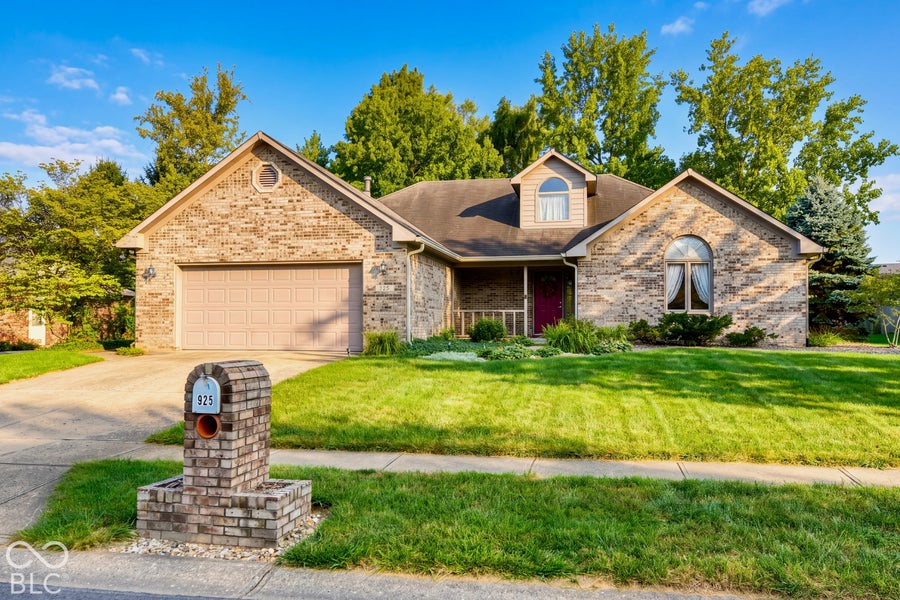 Property photo for 925 Texarkana Drive, Indianapolis, IN