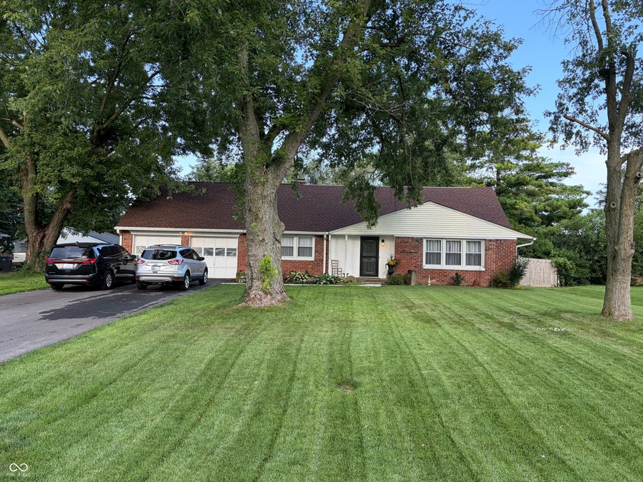 Property photo for 2945 S Kenmore Road, Indianapolis, IN