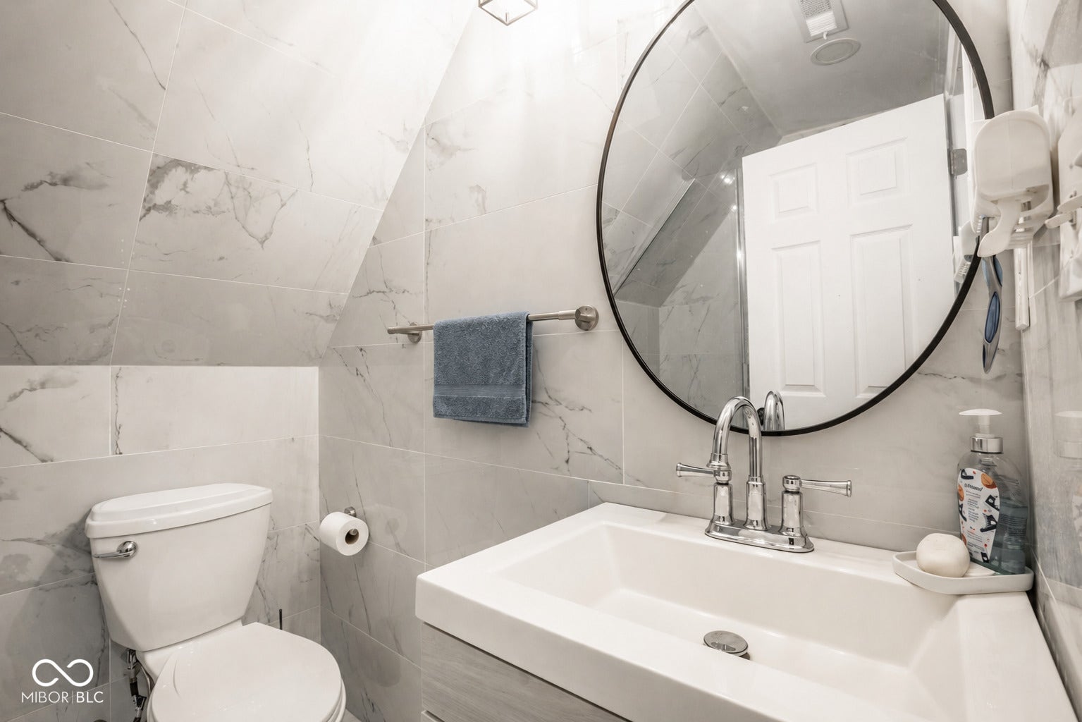 5145 Michigan Road, Indianapolis, IN 46228 Upper Level Guest bath with walk in shower.