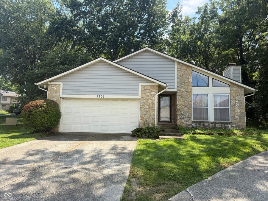 Property photo for 2906 Horse Hill Drive W, Indianapolis, IN