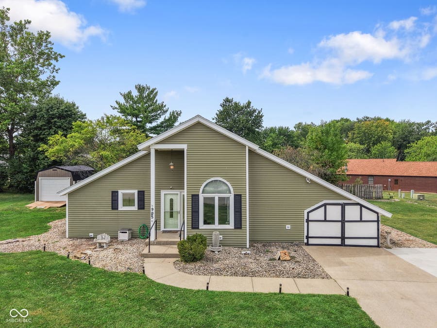 Property photo for 905 N Hamilton Drive N, Greensburg, IN