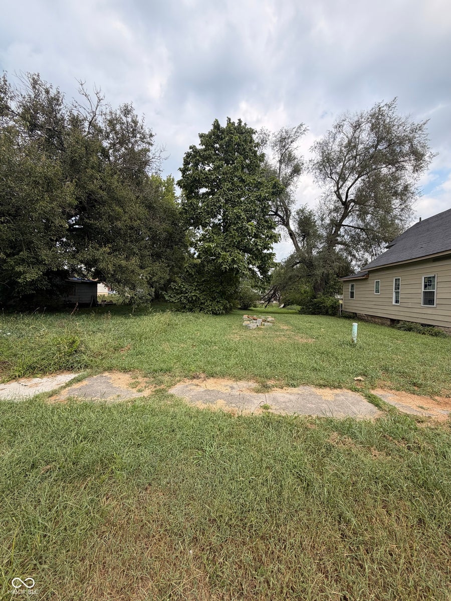Property photo for 0 Ninth West Street, Anderson, IN