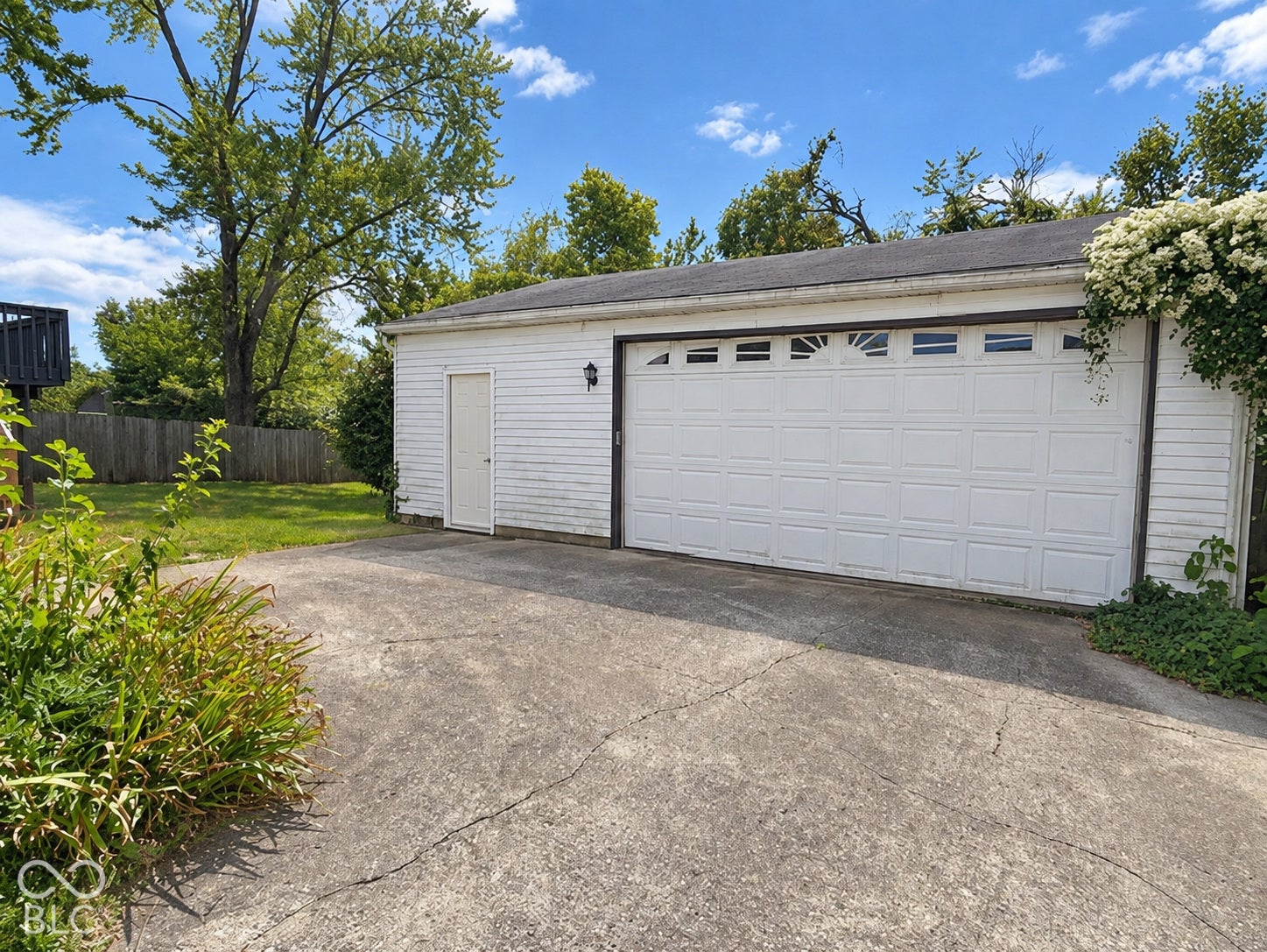 9033 Caminito Court, Indianapolis, IN 46234
