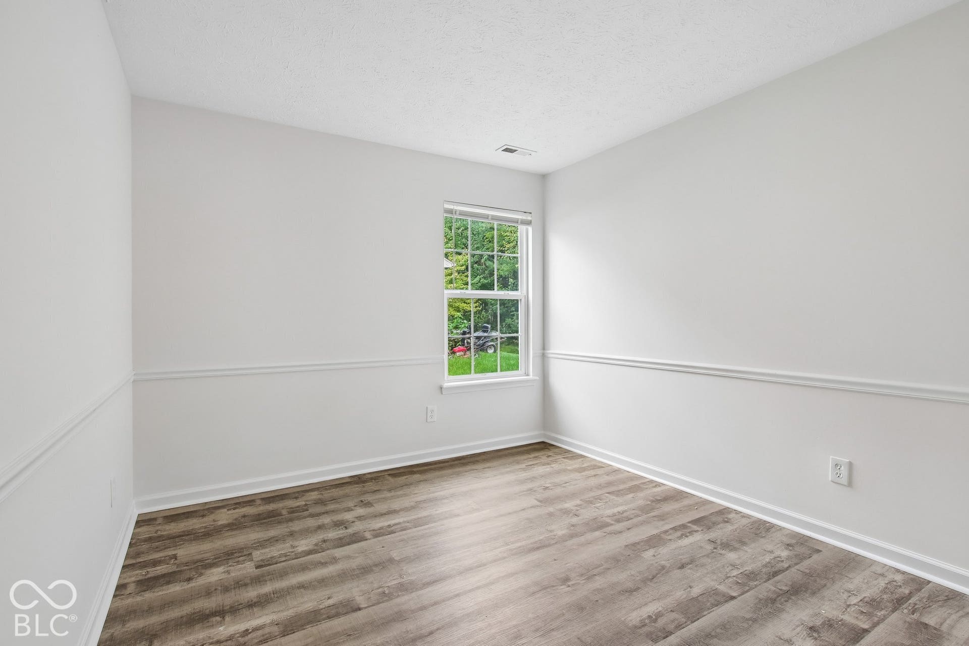 976 Webb Drive, Greenfield, IN 46140 976 Webb Drive, Greenfield, IN 46140