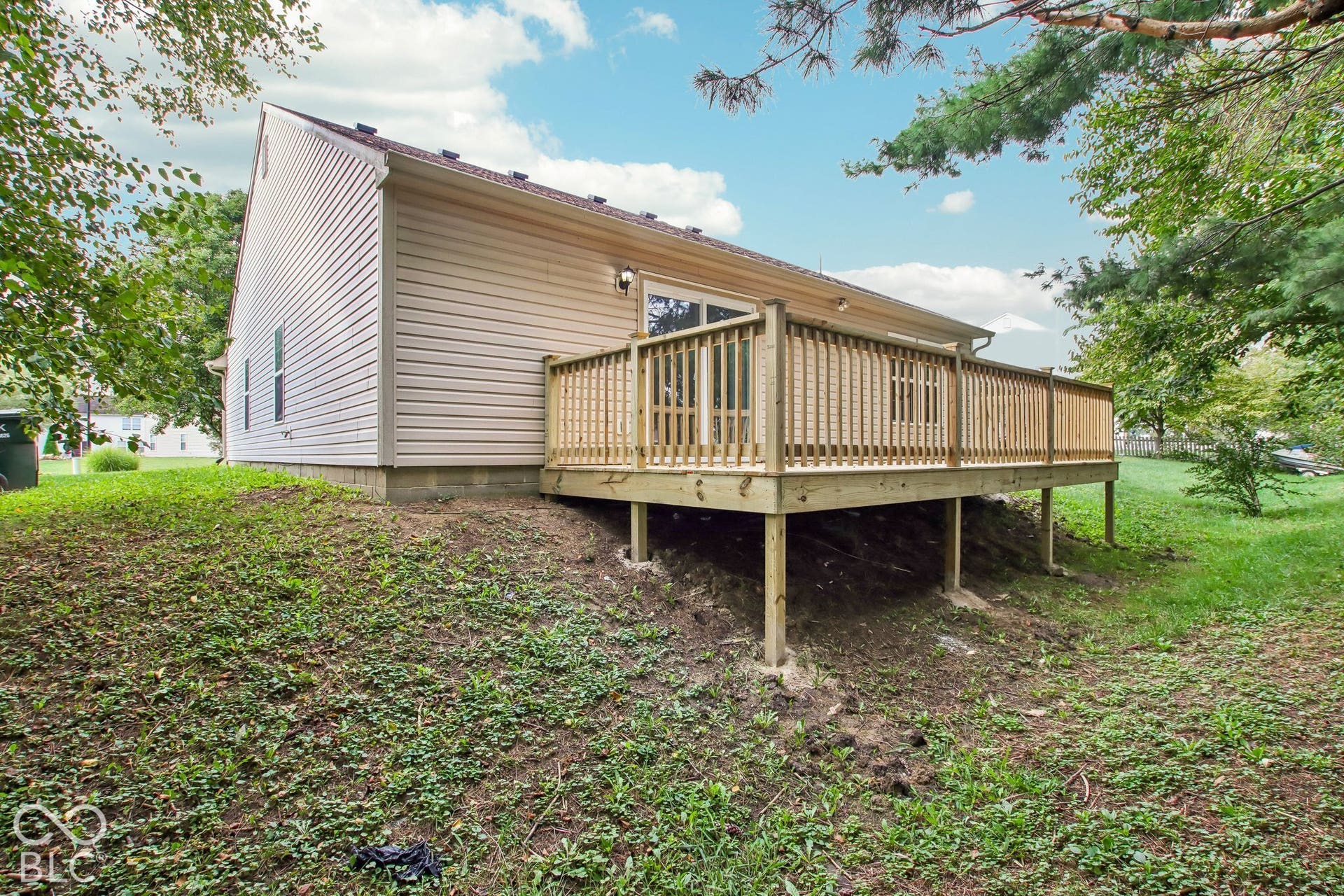 976 Webb Drive, Greenfield, IN 46140 976 Webb Drive, Greenfield, IN 46140
