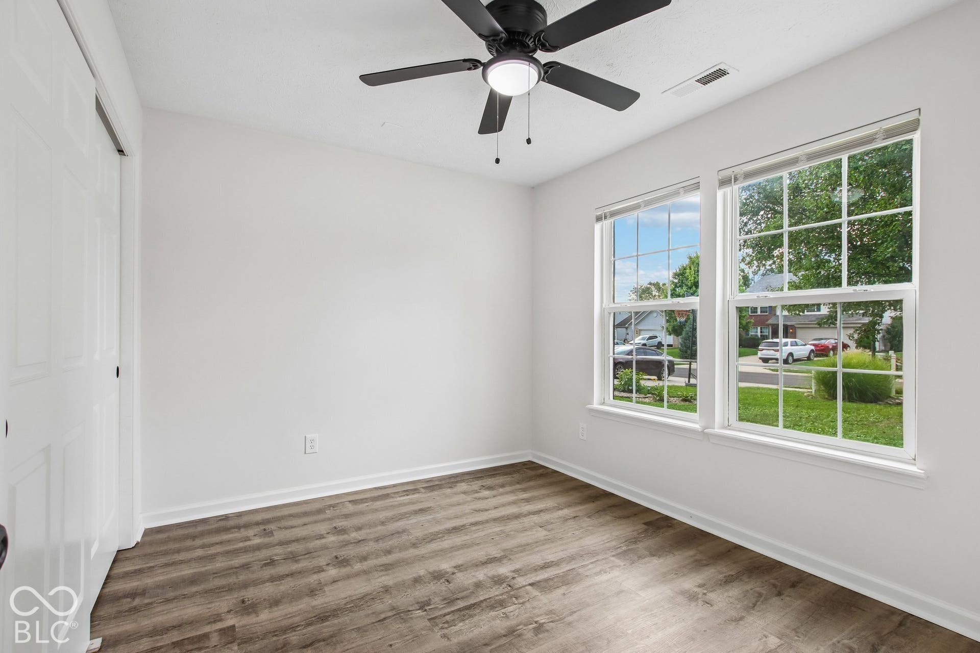 976 Webb Drive, Greenfield, IN 46140 976 Webb Drive, Greenfield, IN 46140