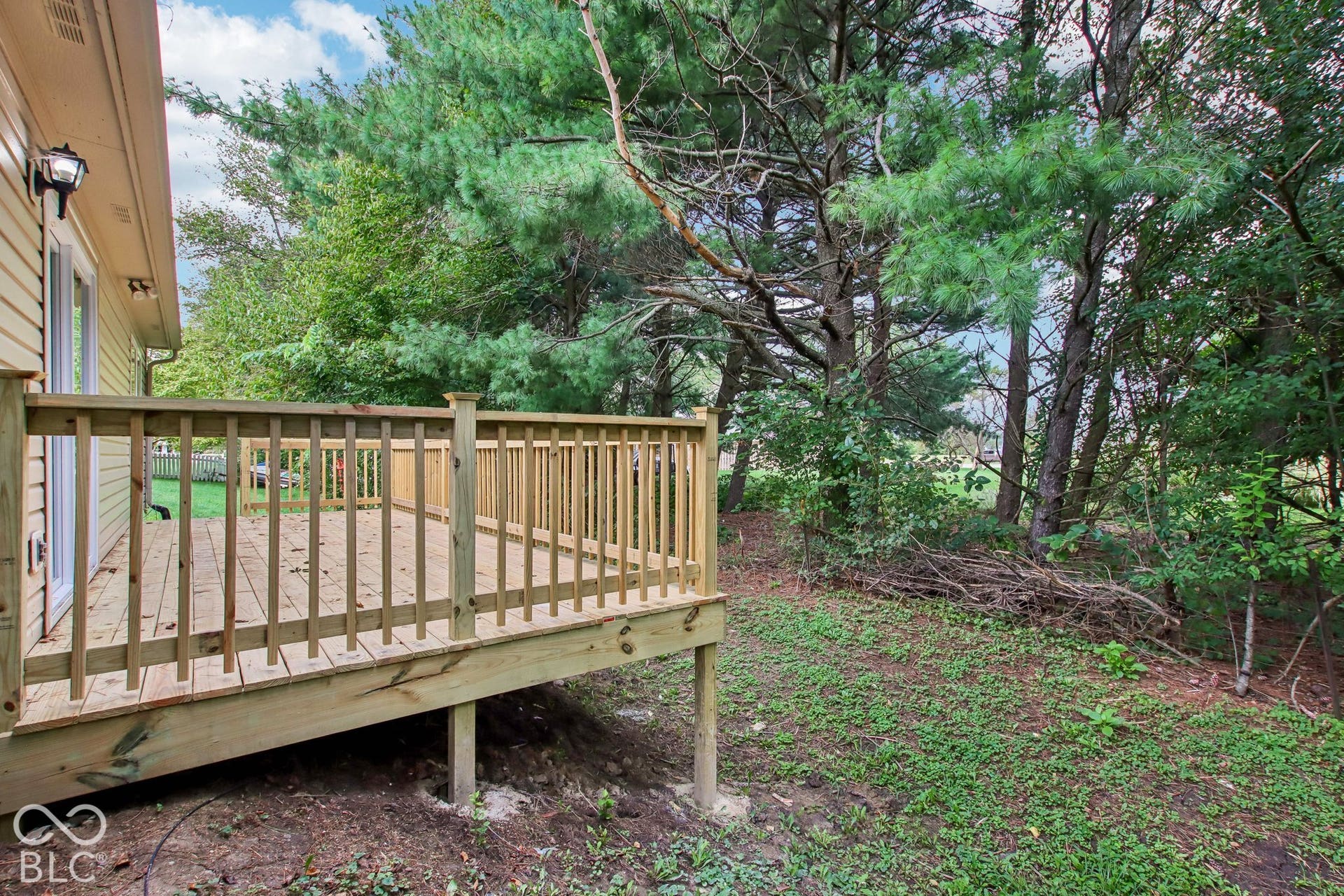 976 Webb Drive, Greenfield, IN 46140 976 Webb Drive, Greenfield, IN 46140