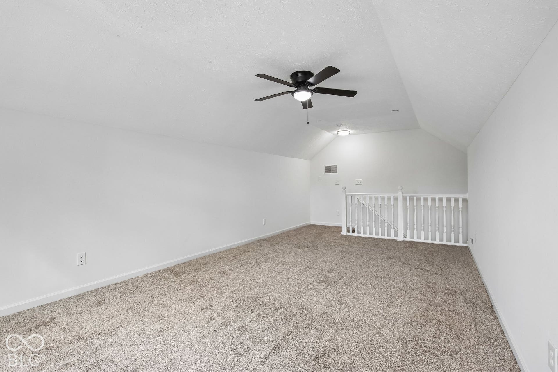 976 Webb Drive, Greenfield, IN 46140 976 Webb Drive, Greenfield, IN 46140