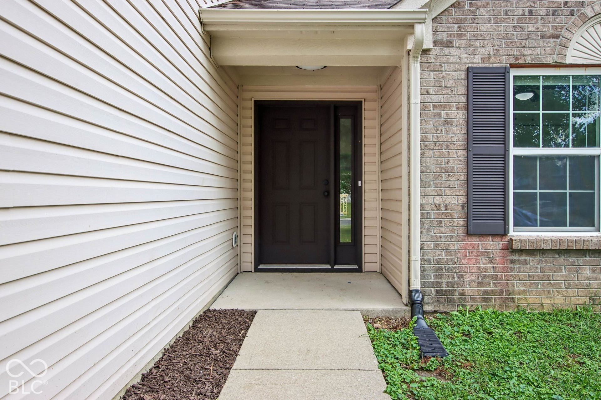 976 Webb Drive, Greenfield, IN 46140 976 Webb Drive, Greenfield, IN 46140