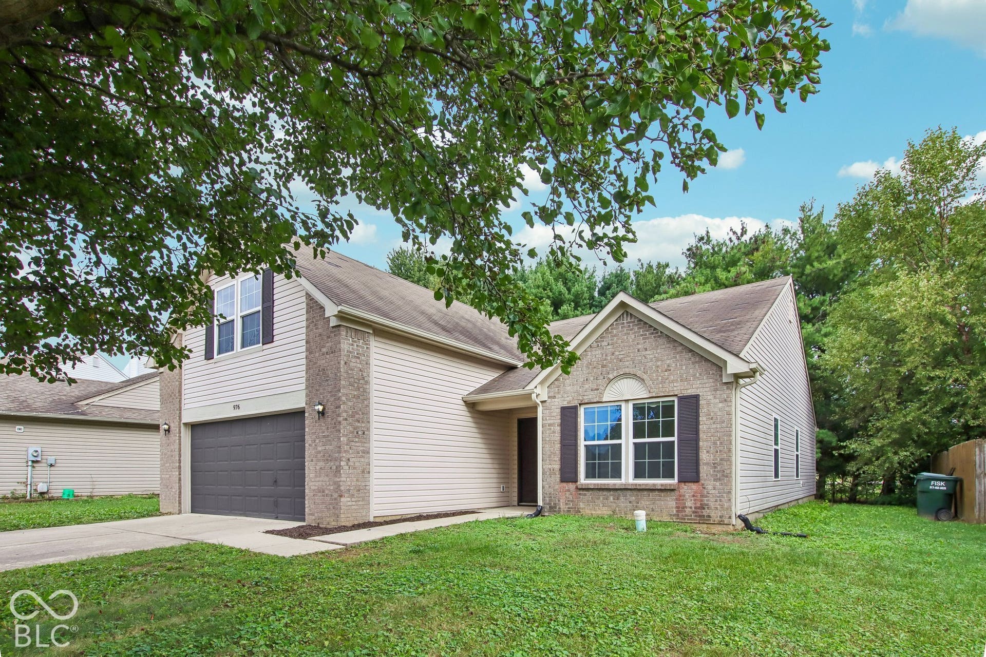 976 Webb Drive, Greenfield, IN 46140 976 Webb Drive, Greenfield, IN 46140
