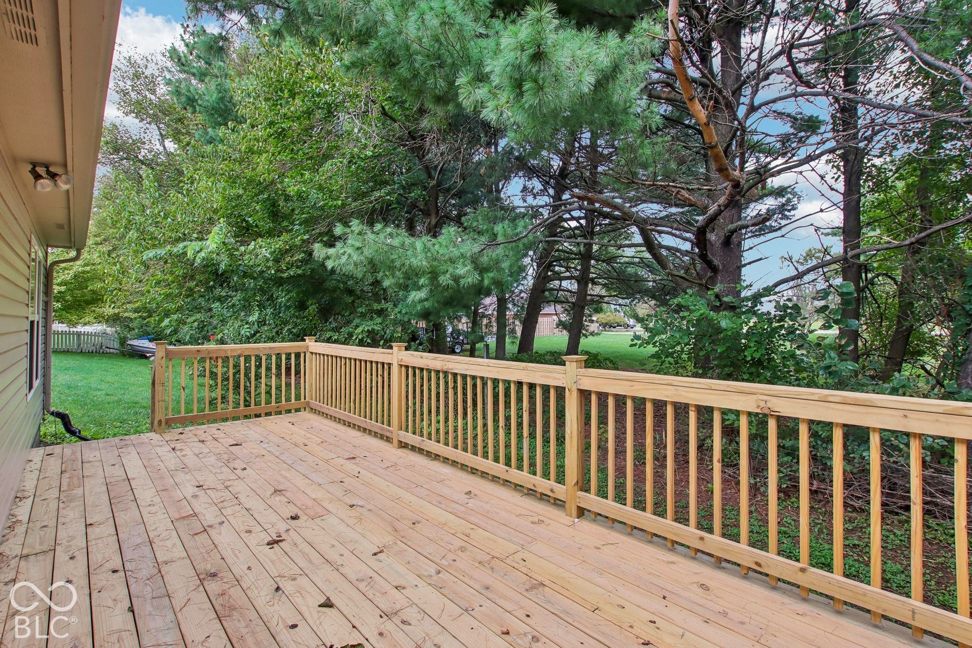 976 Webb Drive, Greenfield, IN 46140 976 Webb Drive, Greenfield, IN 46140