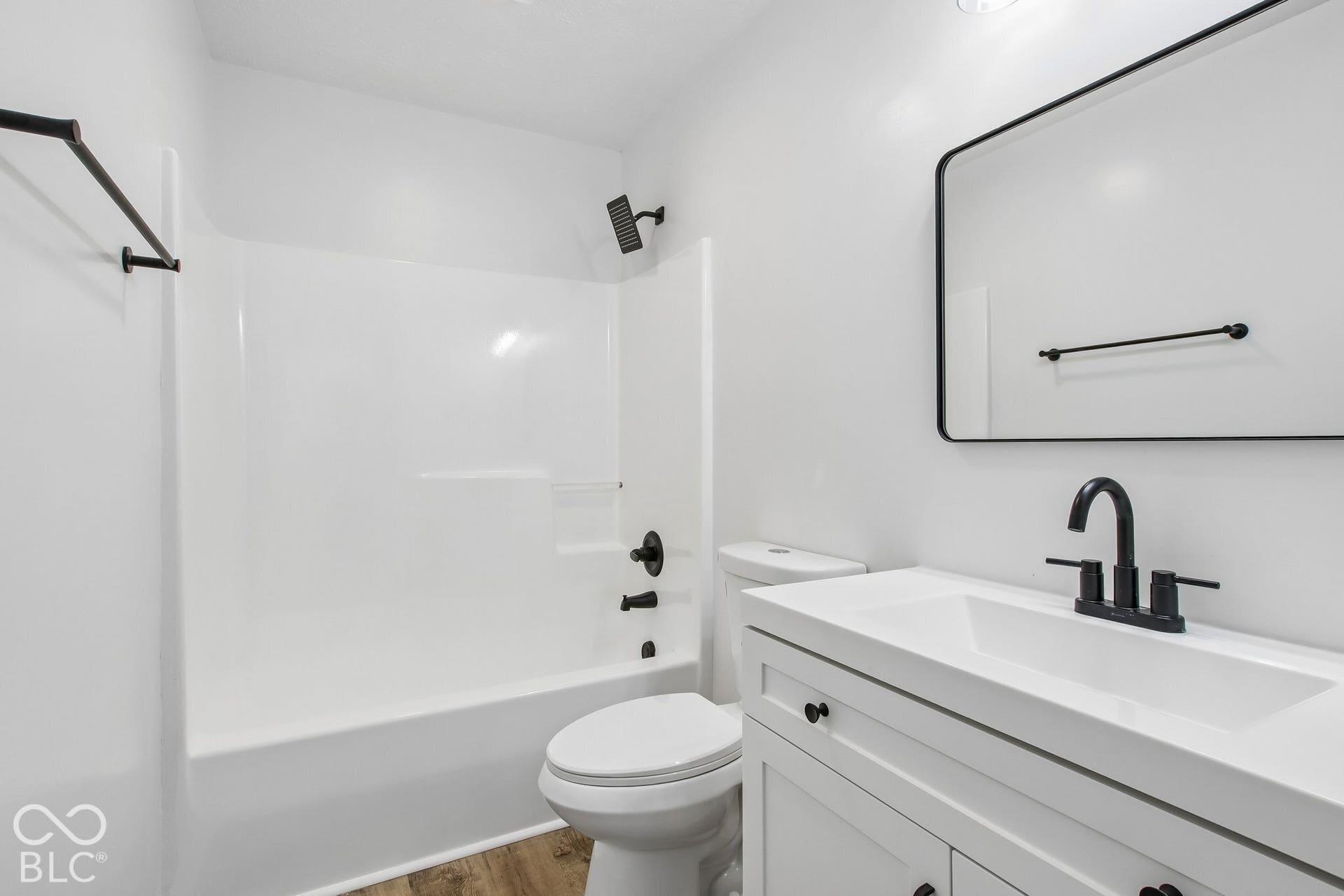 976 Webb Drive, Greenfield, IN 46140 976 Webb Drive, Greenfield, IN 46140