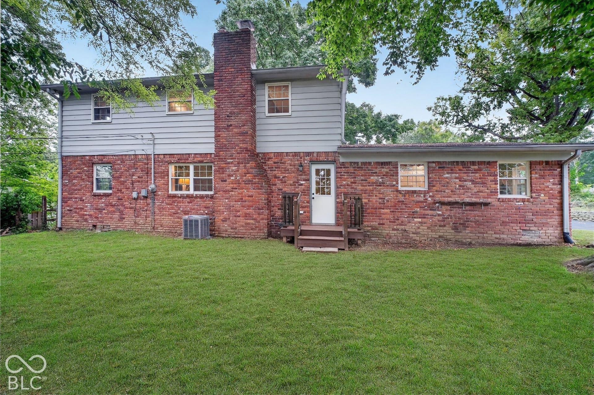 130 Beechmont Drive, Carmel, IN 46032