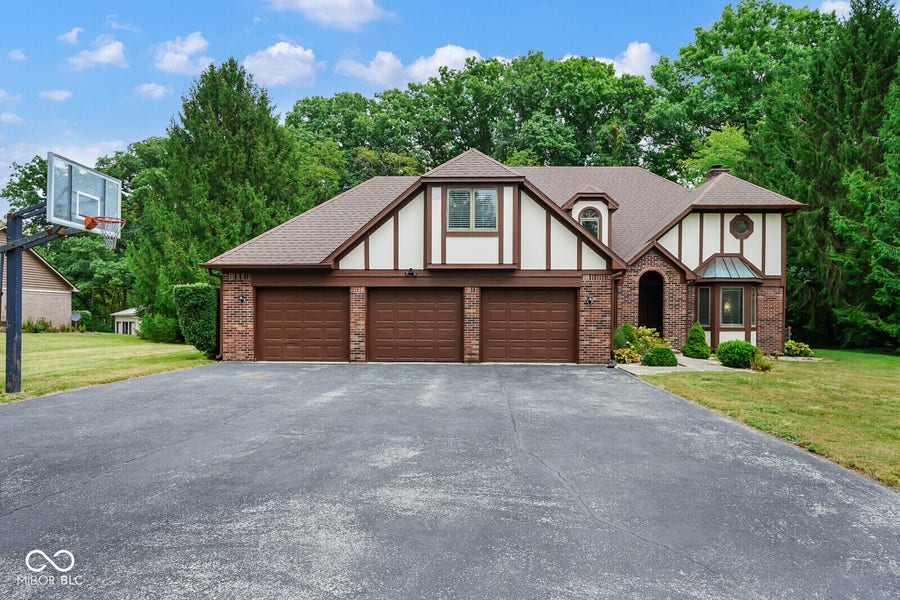 Property photo for 1767 N Sugar Creek Trail, Greenfield, IN