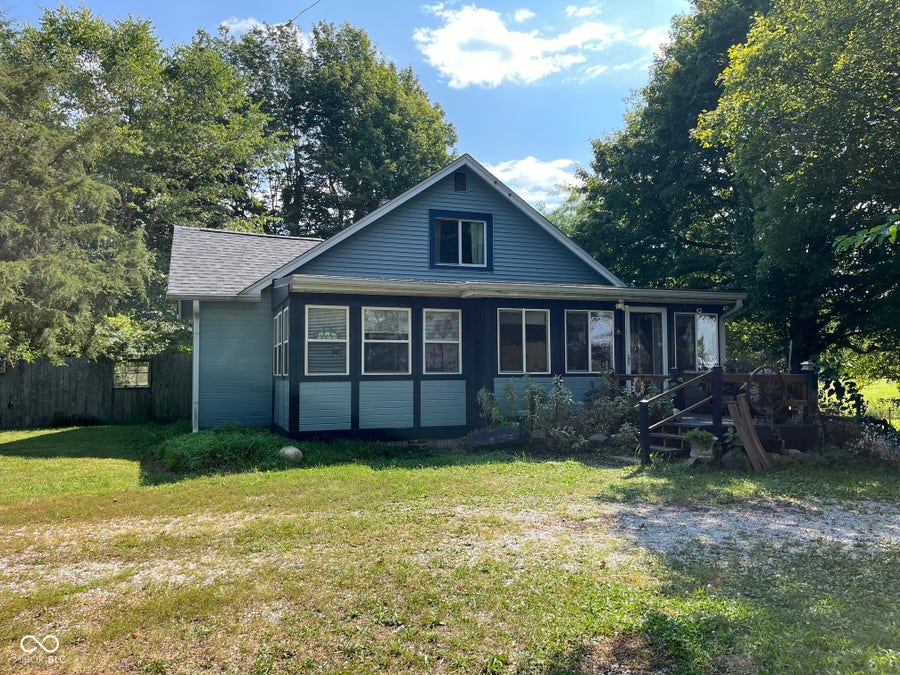 Property photo for 305 E County Road 900 S, Clayton, IN