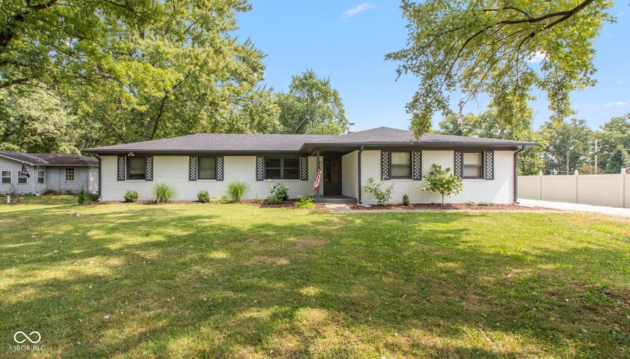 Property photo for 10045 N Balfer Drive E, Fortville, IN