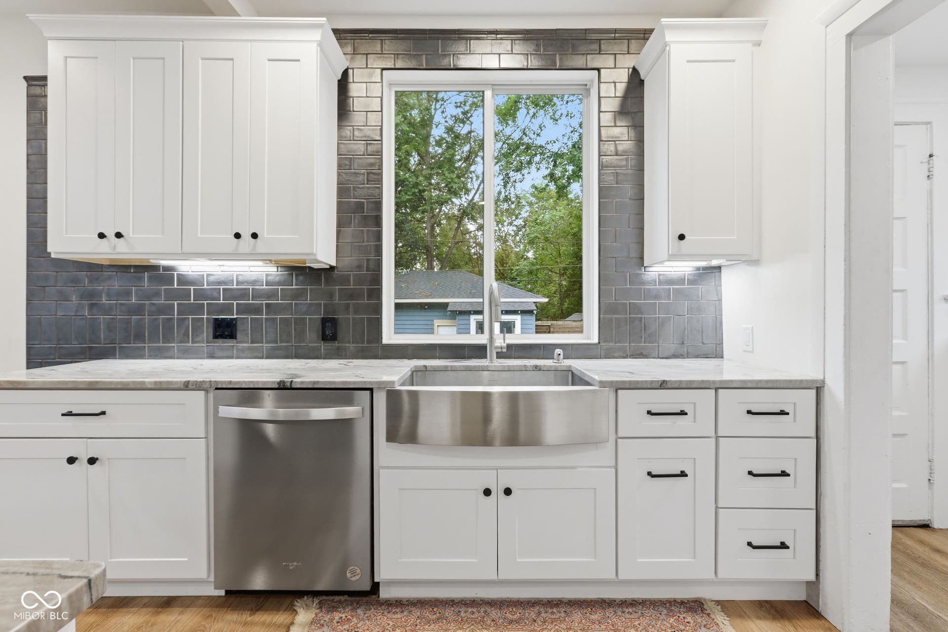 6654 N College Avenue, Indianapolis, IN 46220
