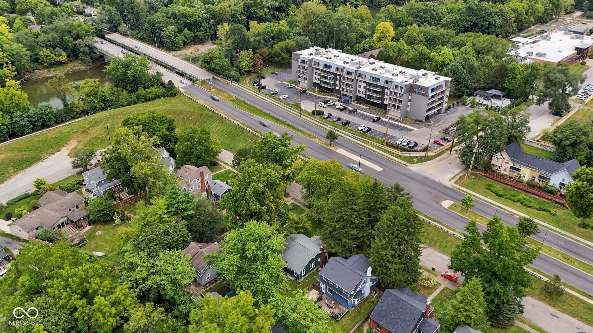 6654 N College Avenue, Indianapolis, IN 46220