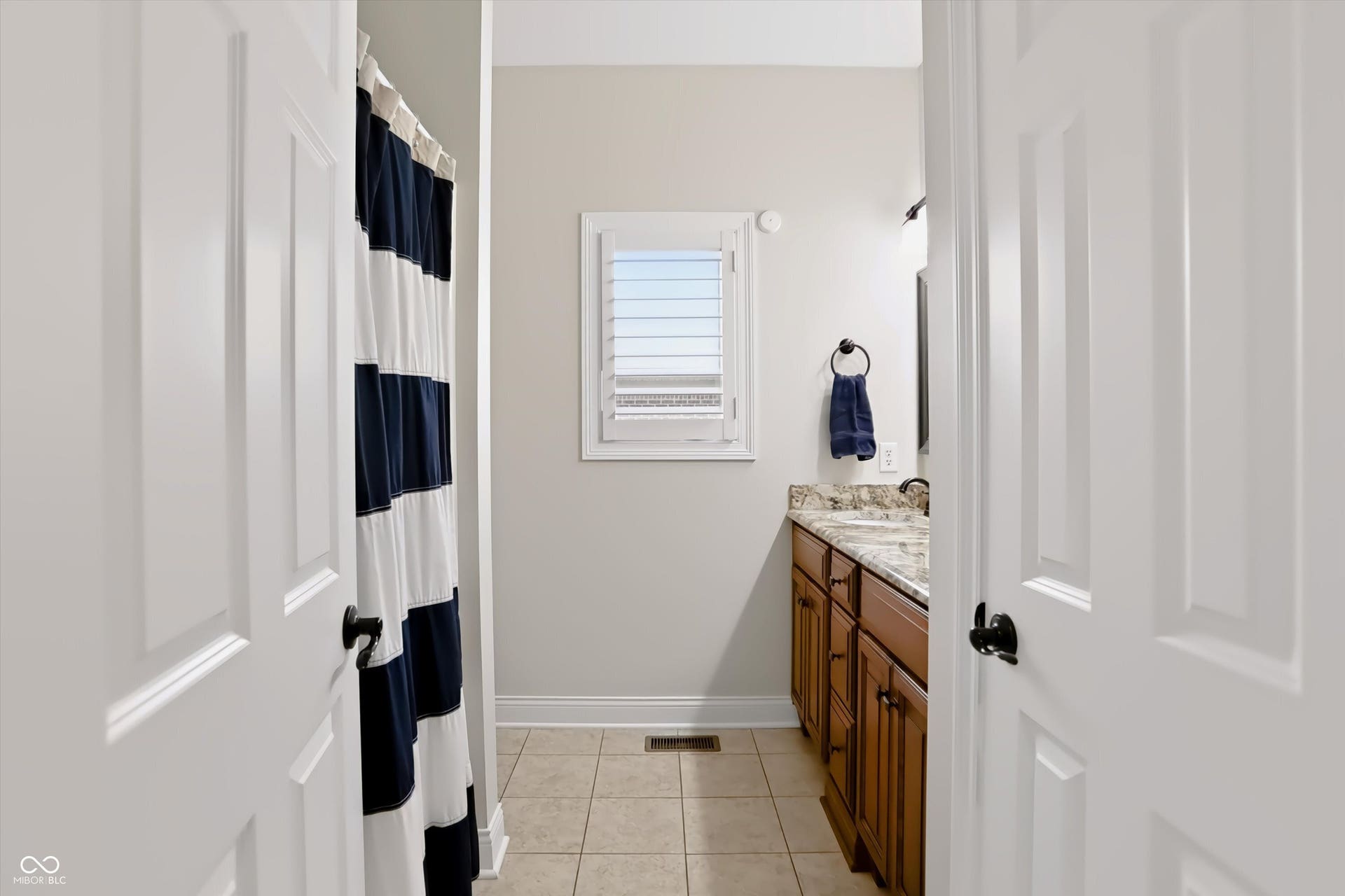 1812 Golden Field Drive, Greenwood, IN 46143