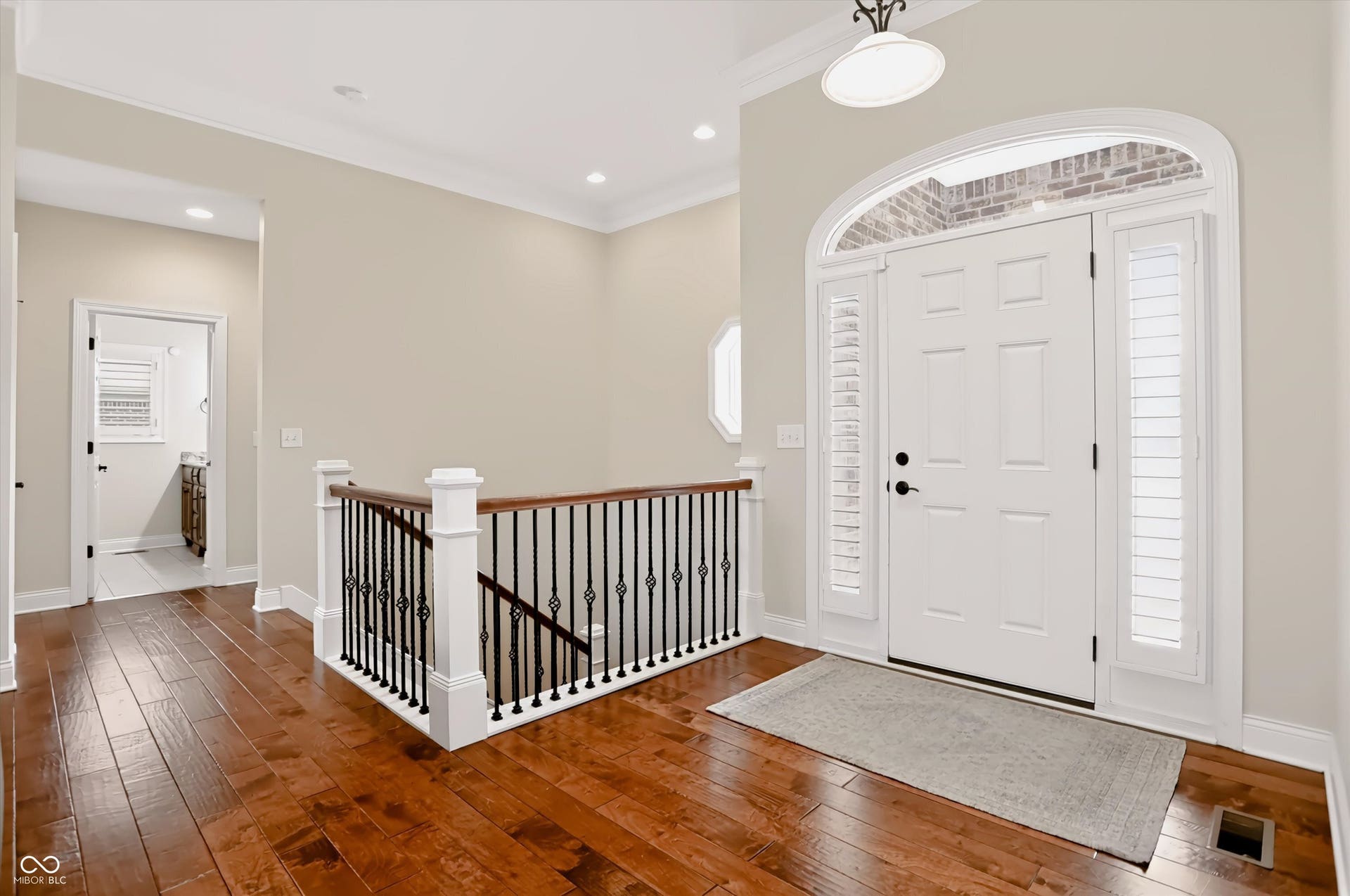 1812 Golden Field Drive, Greenwood, IN 46143