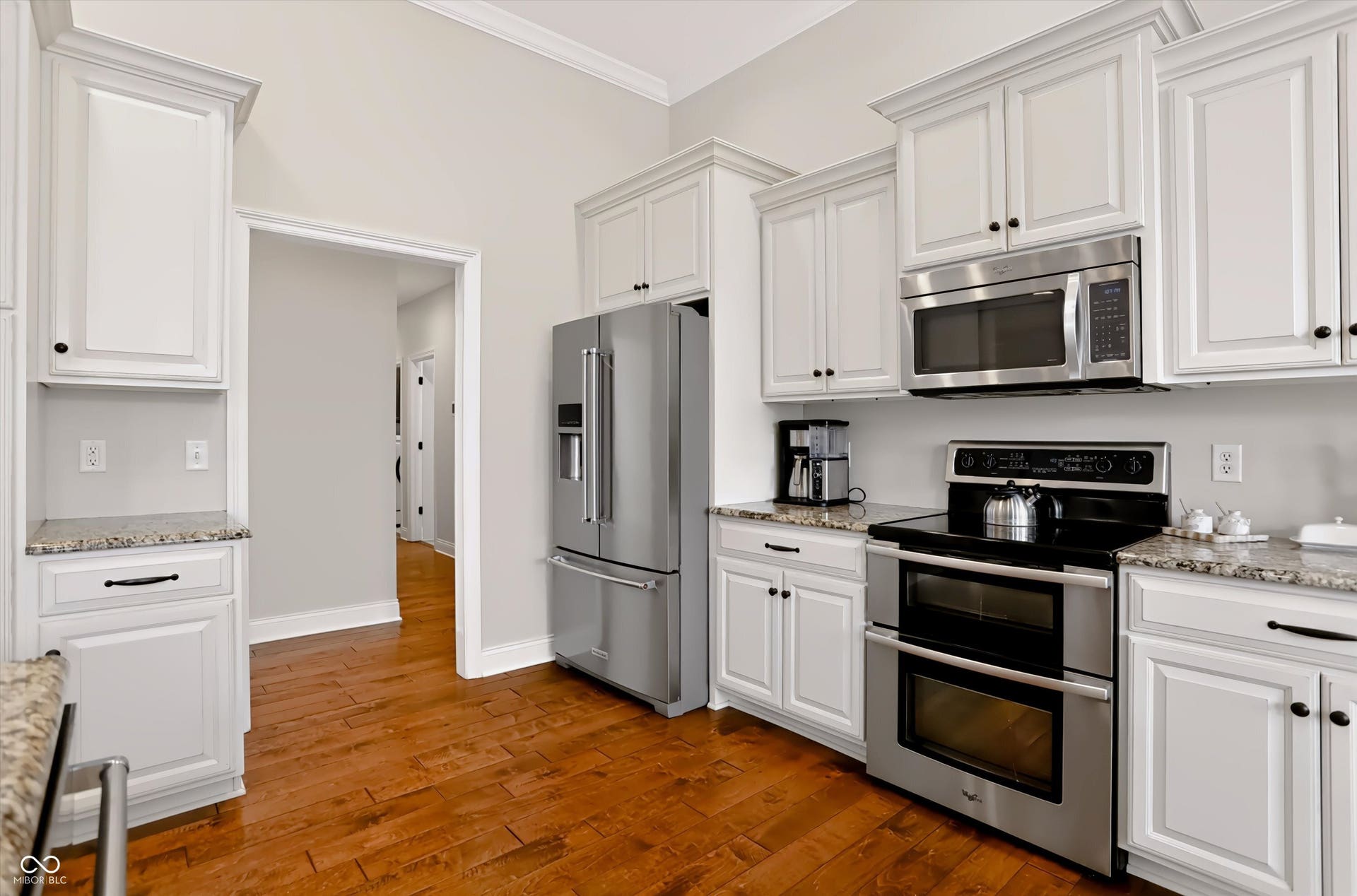 1812 Golden Field Drive, Greenwood, IN 46143