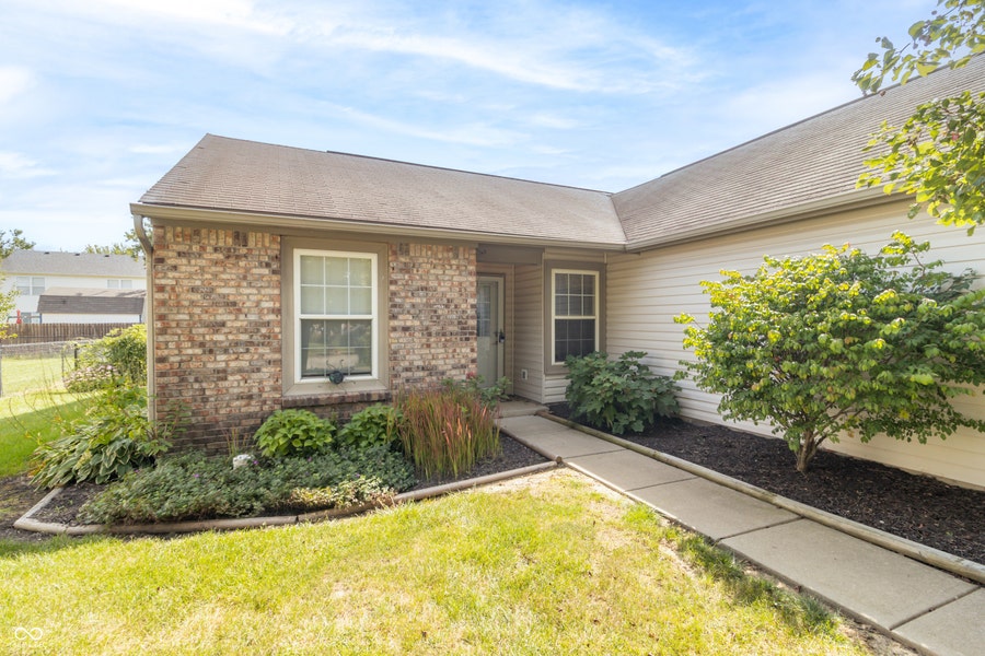 Property photo for 1459 Cypress Drive, Greenfield, IN