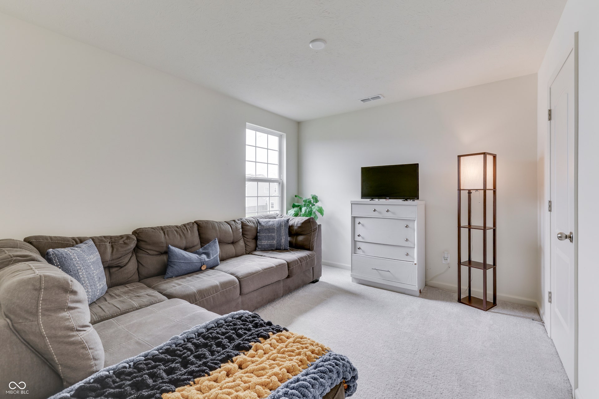 6609 Harvest Moon Lane, Whitestown, IN 46075