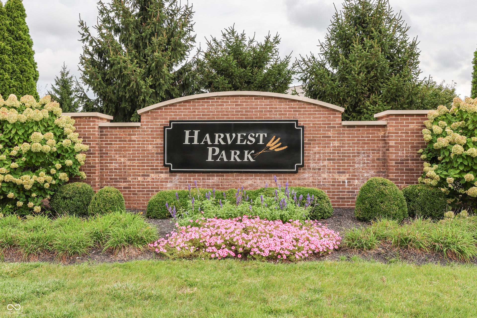 6609 Harvest Moon Lane, Whitestown, IN 46075