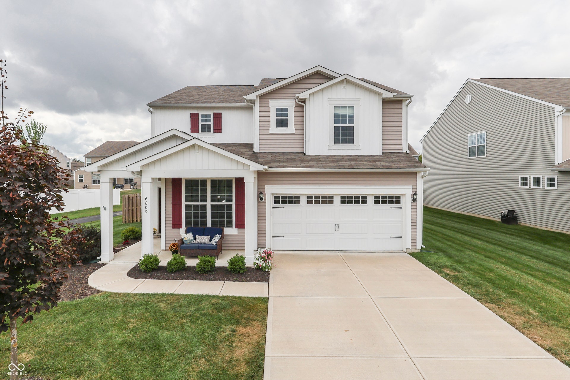 6609 Harvest Moon Lane, Whitestown, IN 46075