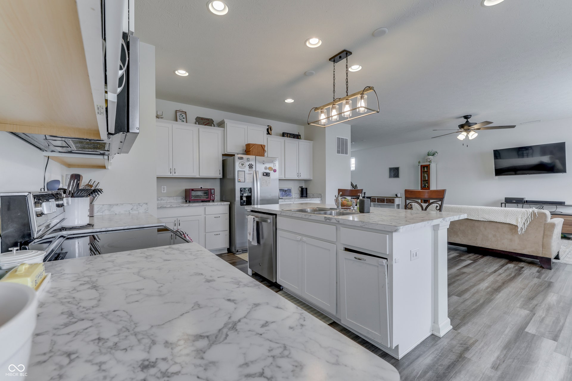 6609 Harvest Moon Lane, Whitestown, IN 46075